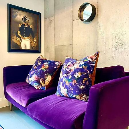 Stunning Apartment - 1 Minute Walk To Poole Quay - Great Location - Free Parking - Fast Wifi - Smart Tv - Newly Decorated - Sleeps Up To 2! Close To Poole & Bournemouth & Sandbanks Exterior foto